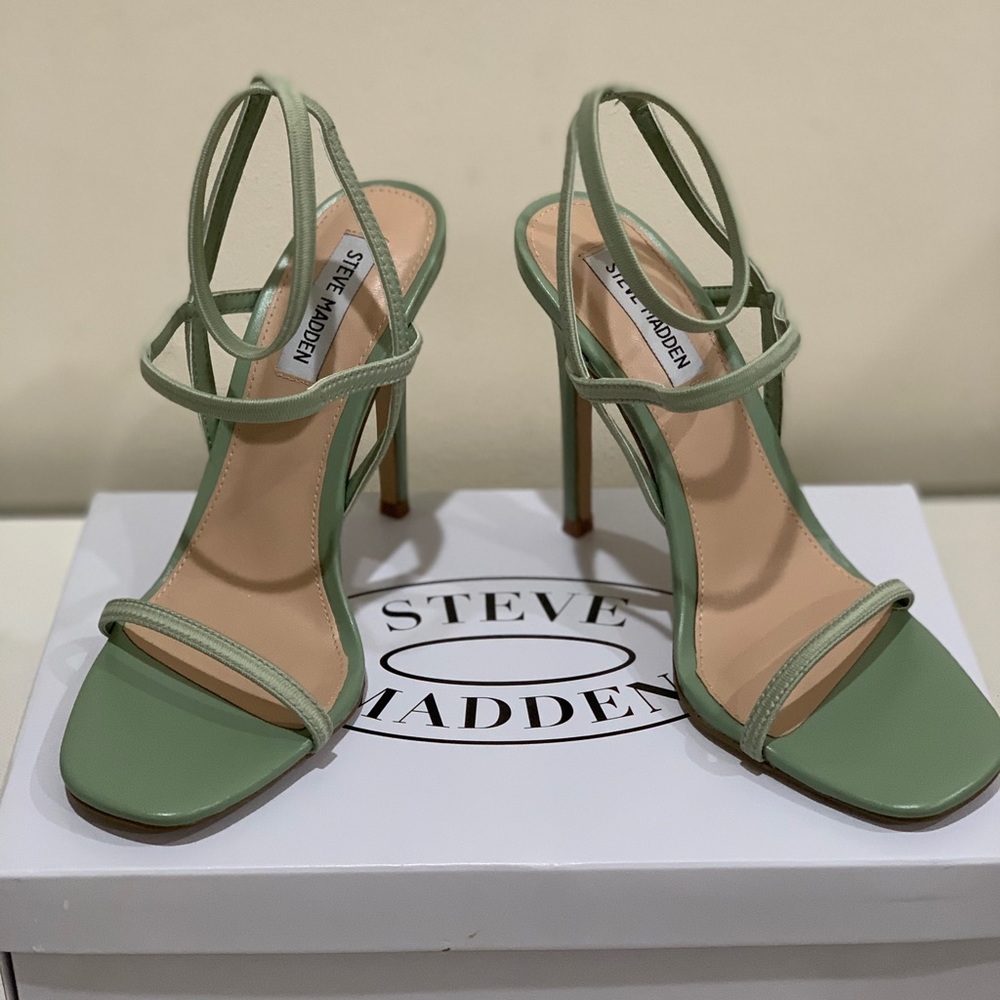 NEW Steve Madden pumps